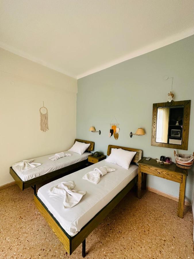 Ancora Hotel Poros Town Exterior foto