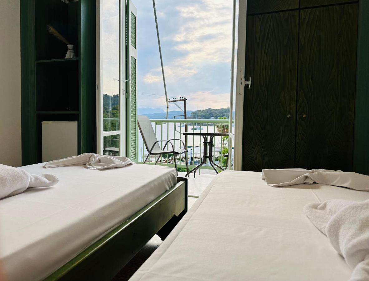 Ancora Hotel Poros Town Exterior foto