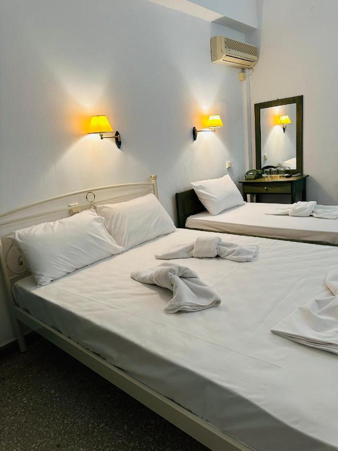 Ancora Hotel Poros Town Exterior foto